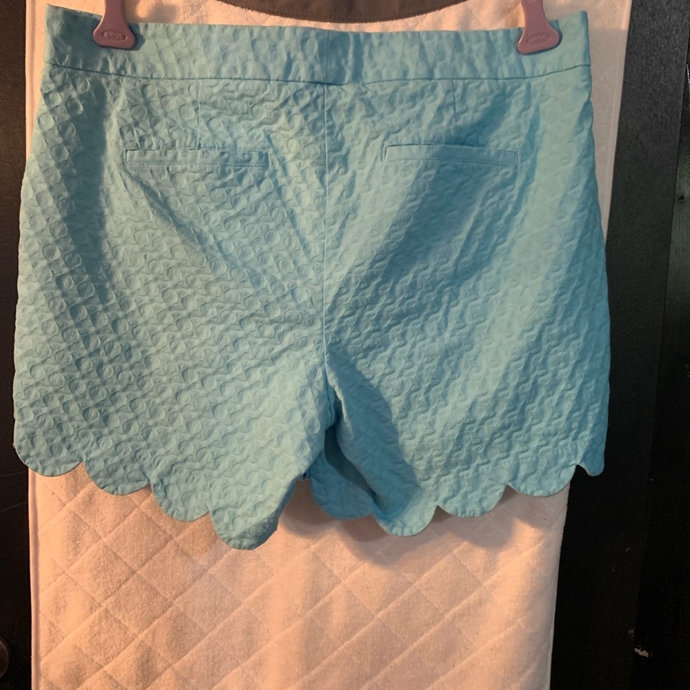 18W Crown & Ivy Short
